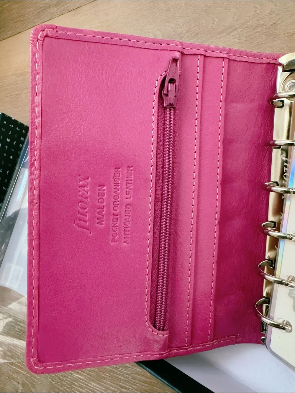 filoFAX Malden Pocket Organiser in Bright Fuchsia